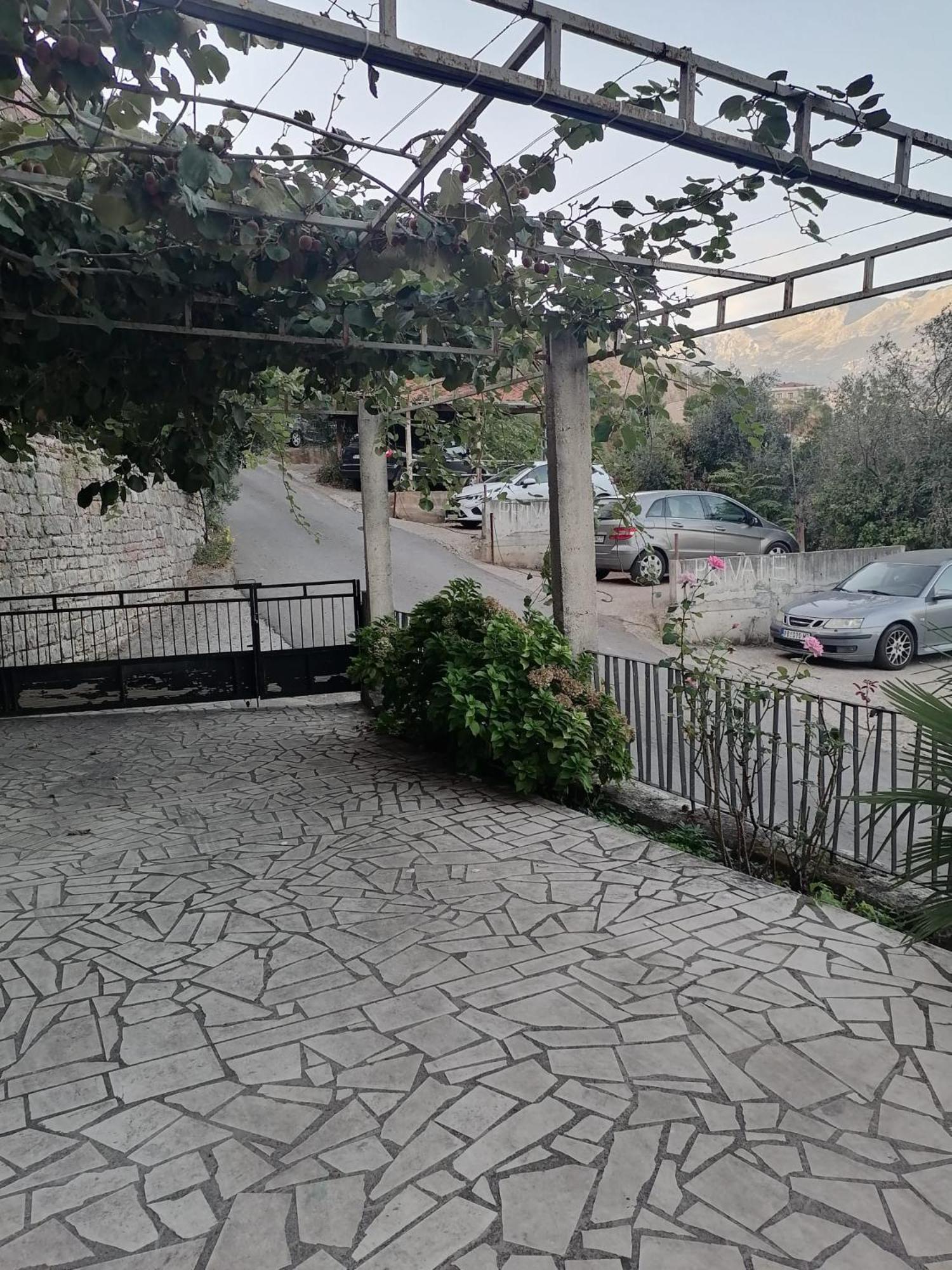 Guest House Garden Будва Екстер'єр фото